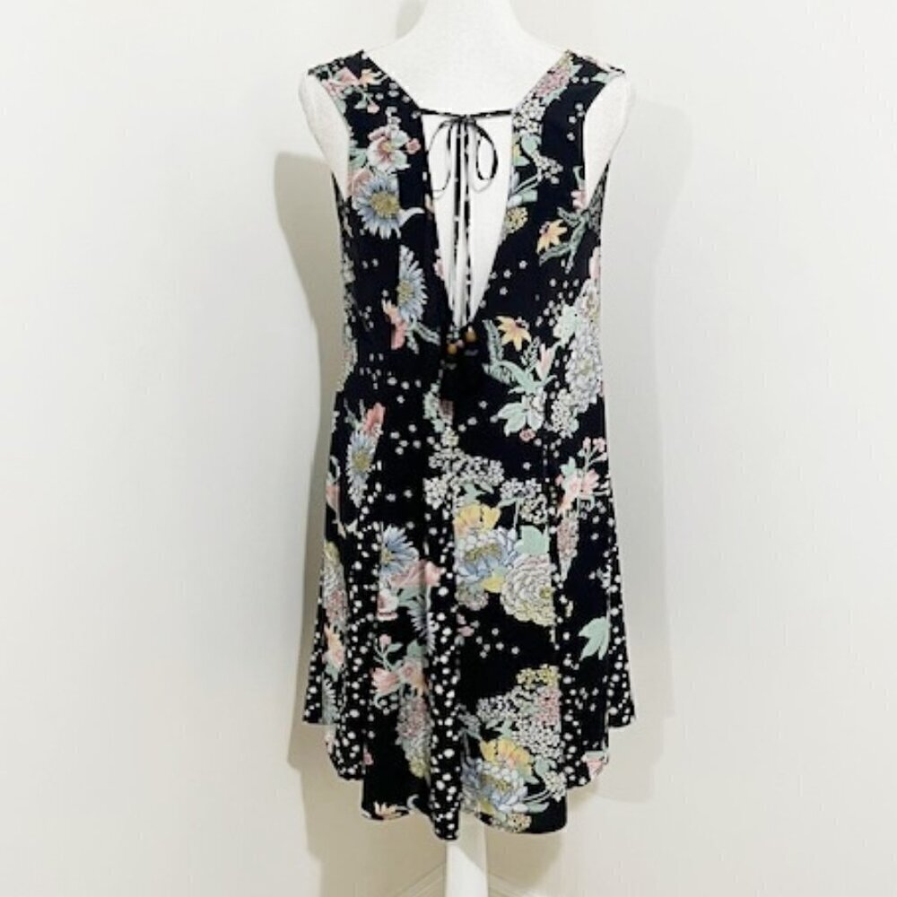Maaji Black Floral Short Dress w/ Tie Back Women's Size M - Picture 4 of 6